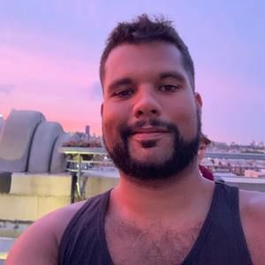 Meet your Posher, Dustin